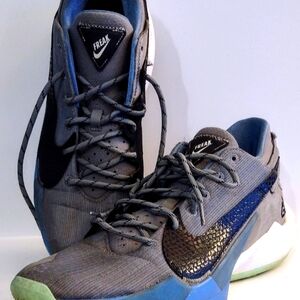 🏀NIKE - ZOOM "FREAK2" Particle Grey - Size13😎